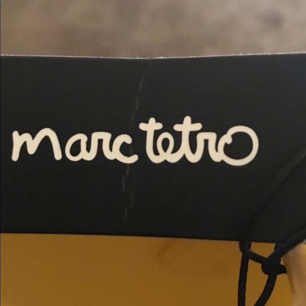 Adorable yellow French bulldog tote